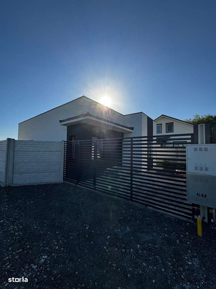 Casă individuală parter 90 mp, ansamblu nou – Str. Câmpului, Berceni - Imagine principală: 3/12