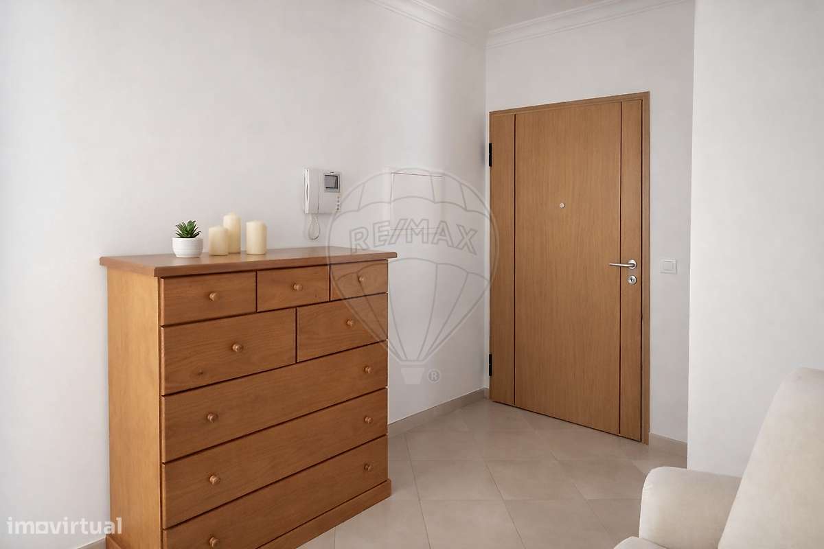 Apartamento T1 para venda - Grande imagem: 2/17