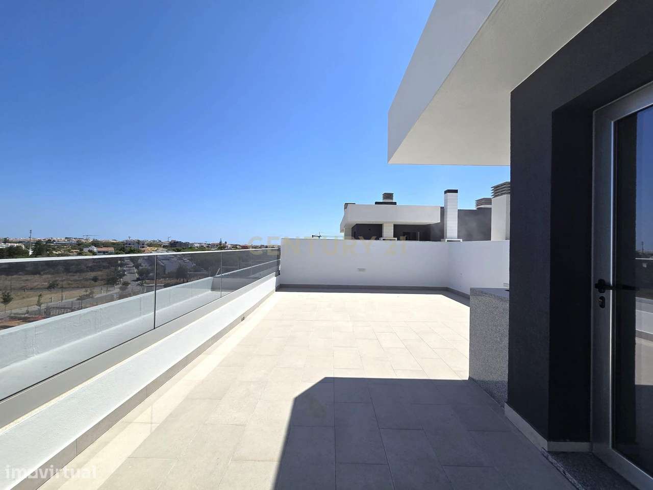 Apartamento T3 Novo com Terraço Privativo – Urbanização do Pinhal, Gam - Grande imagem: 5/25