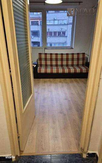 2 Camere | Universitate | 1984 | Centrala | Boxa pe Etaj - Imagine principală: 2/6