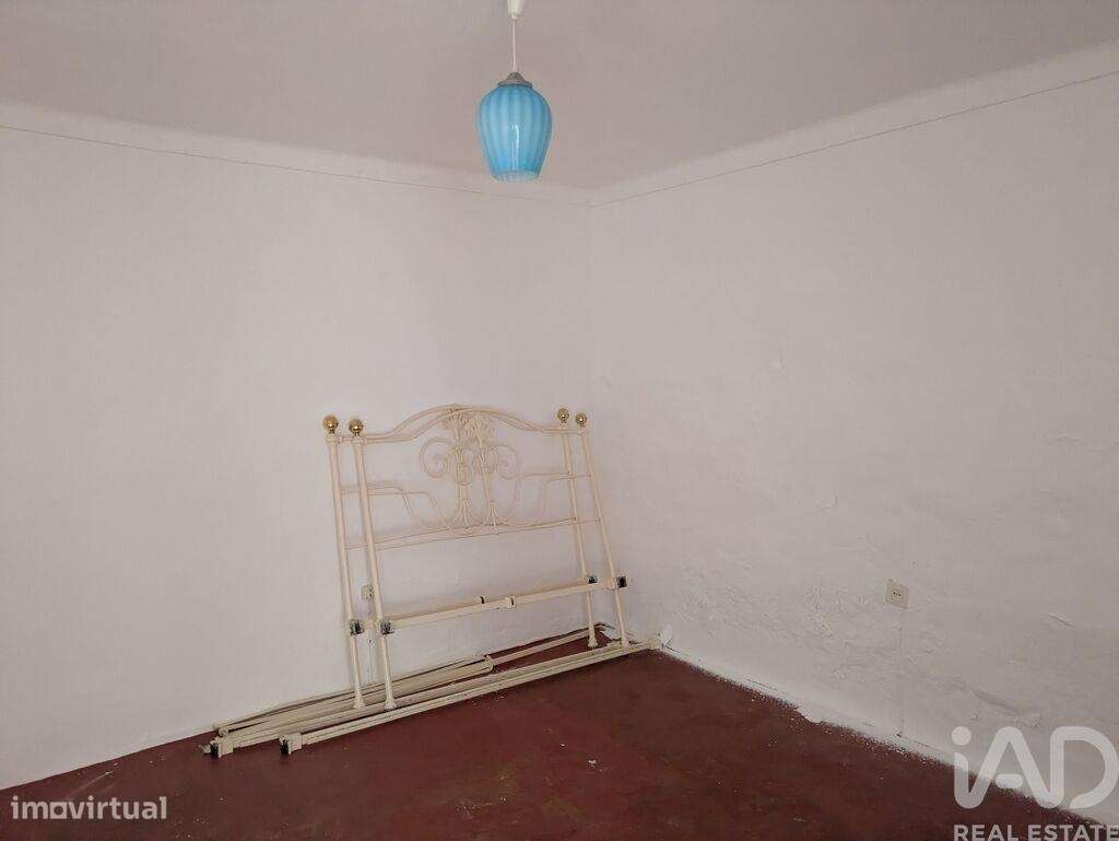Casa / Villa T2 em São Lourenço de Mamporcão e São Bento de Ana Loura - Grande imagem: 5/10