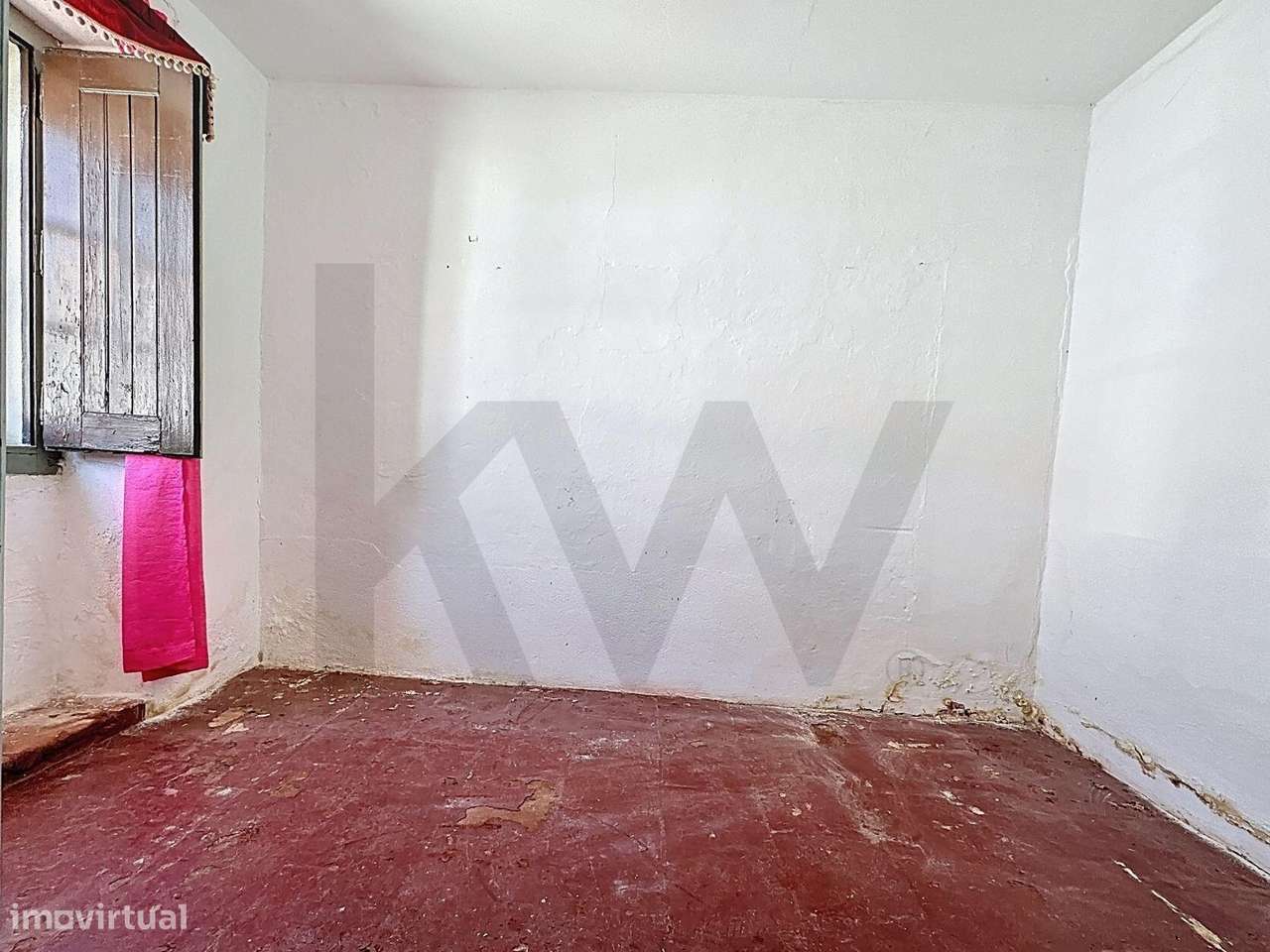 Oportunidade em Cuba: moradia T5, com garagem e logradouro, para remod - Grande imagem: 5/49