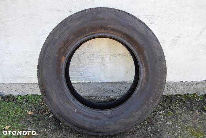 OPONA 225/70 R16 - 1