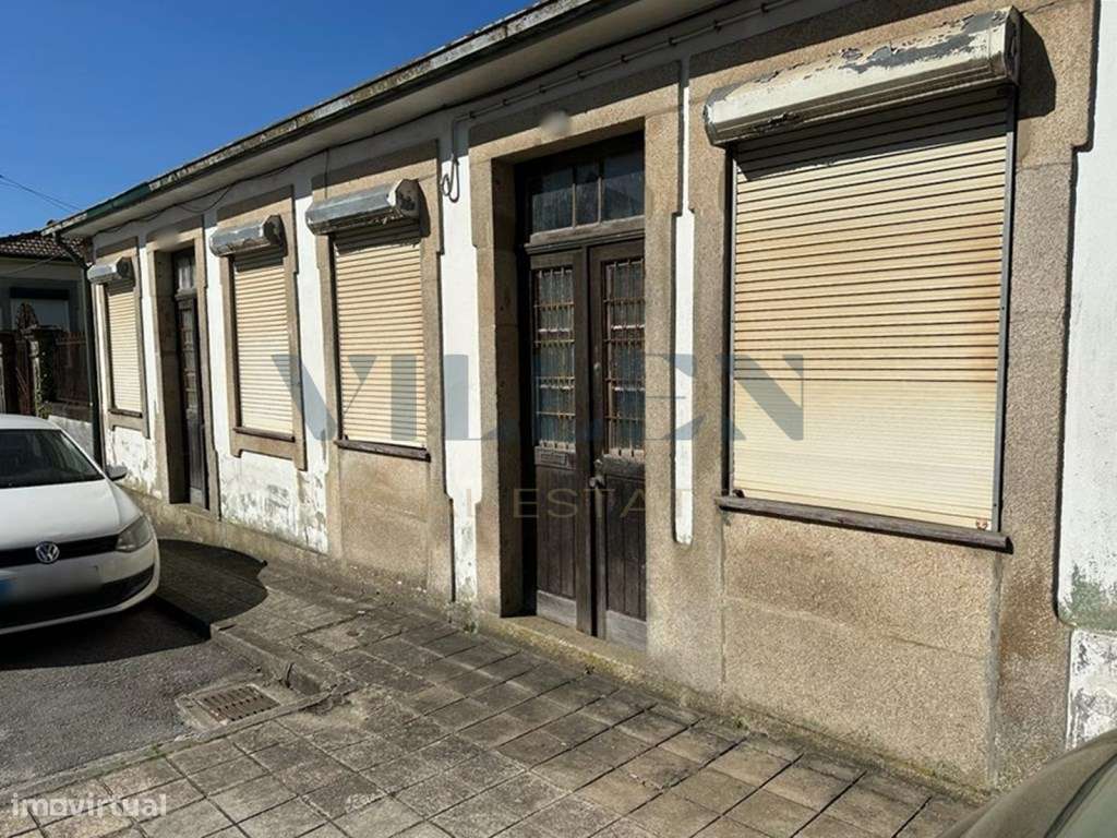 Terreno com 216 m2 para construção em Ermesinde - Valongo - Grande imagem: 2/3