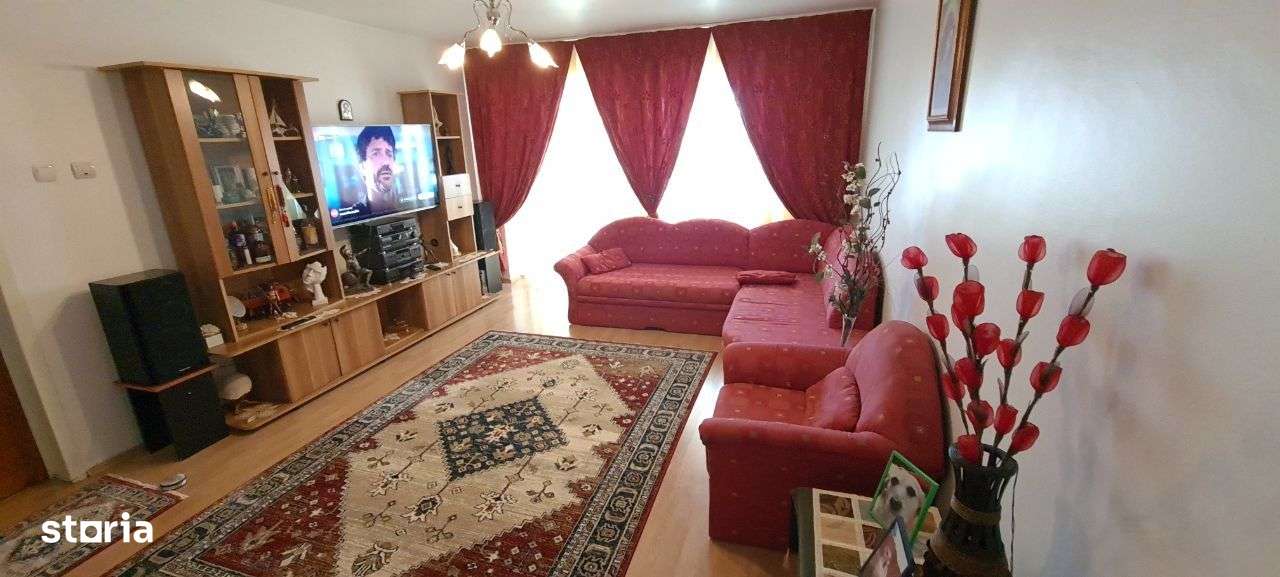 Penthouse cu 3 camere de vânzare în zona Buzaului - Imagine principală: 3/20
