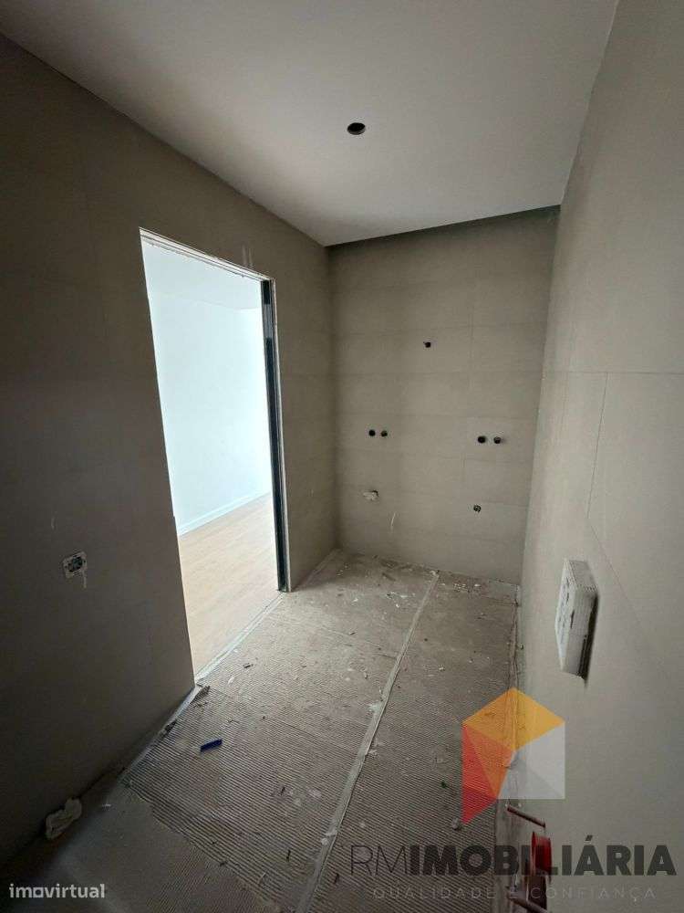 Apartamentos NOVOS T2+1 Costa Cabral-5