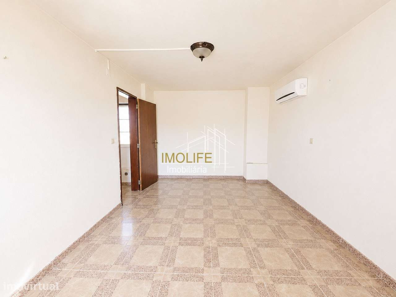 Moradia T3 com quintal em Mora-29