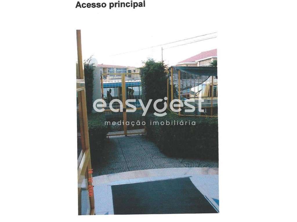 Moradia c/ licença p/ Infantário - Rio de Mouro - Grande imagem: 3/6