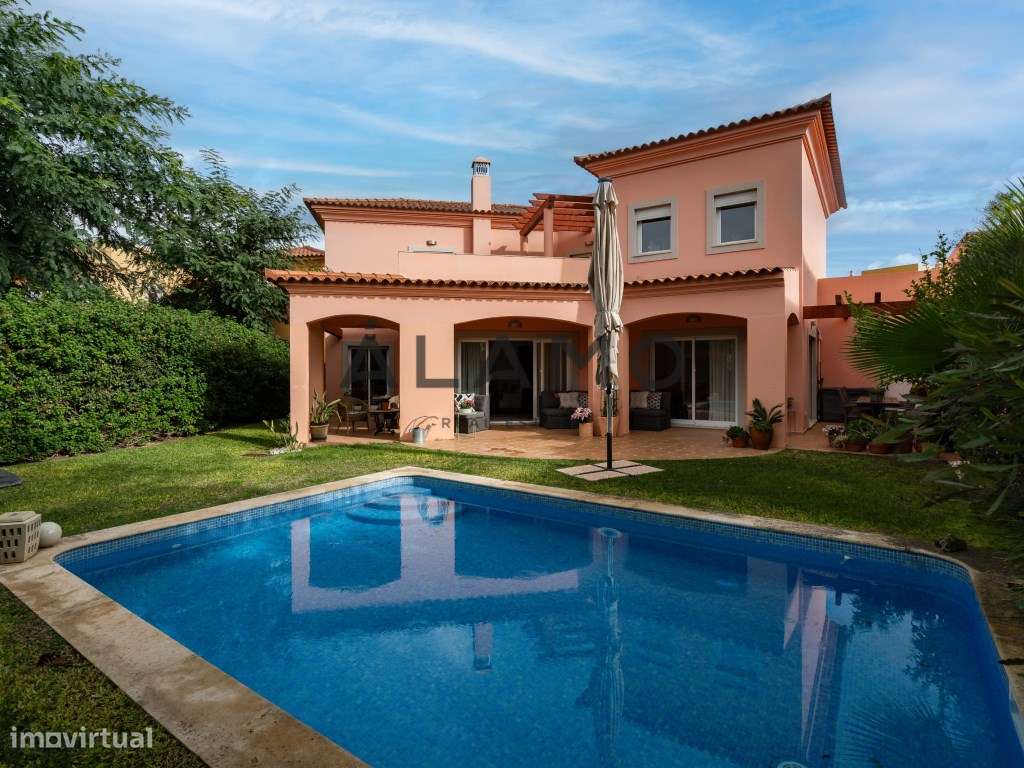 Villa T3 em Condomínio Privado com Piscina-30