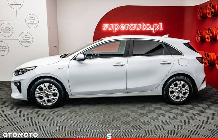 Kia Ceed 1.6 CRDi mHEV M - 4