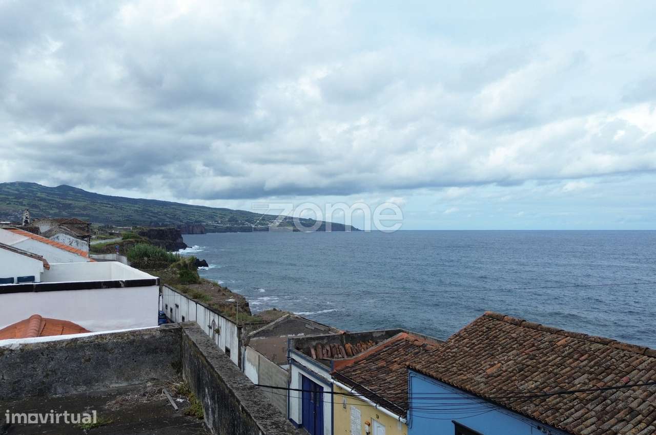 Moradia T2 com vista mar - Fenais da Luz-0