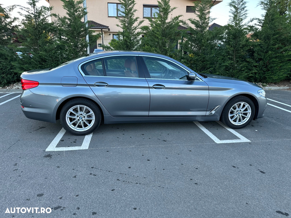 BMW Seria 5 520i AT - 5