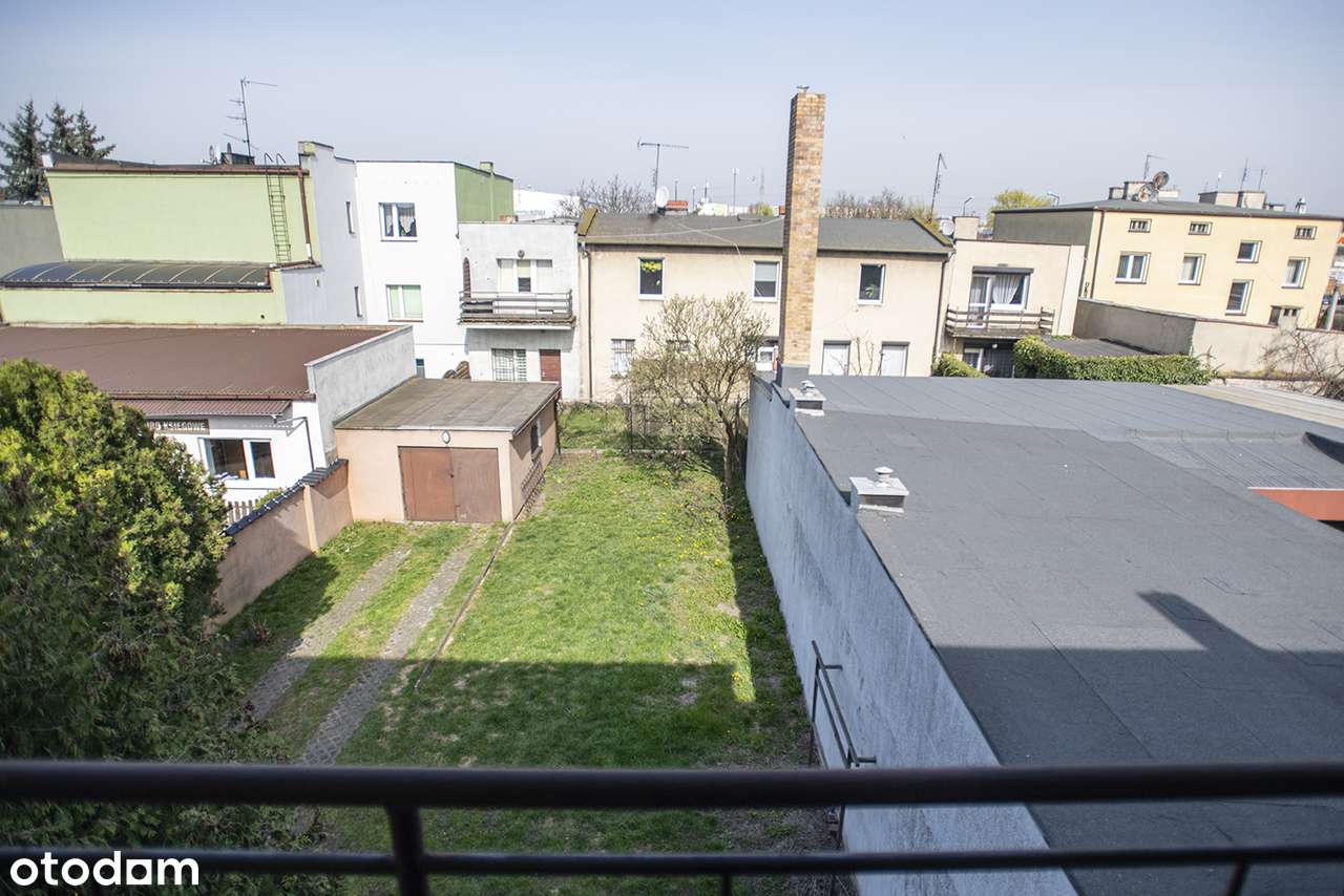 Trzy kondygnacje, garaż, ogródek-3