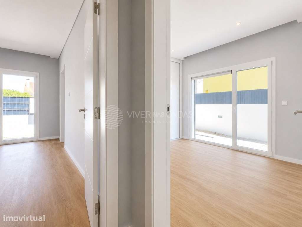 Oferta da Escritura | Moradia T3+1 Térrea com 307 m² em Fernão Ferro-15