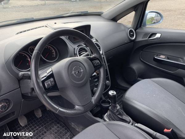 Opel Corsa - 15