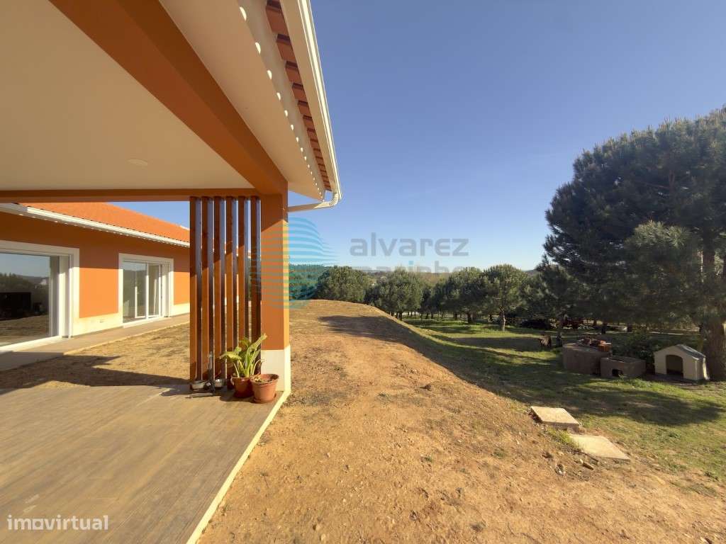 Excelente Moradia/Quintinha PISO TÉRREO V4, Ramalhal - Grande imagem: 4/60