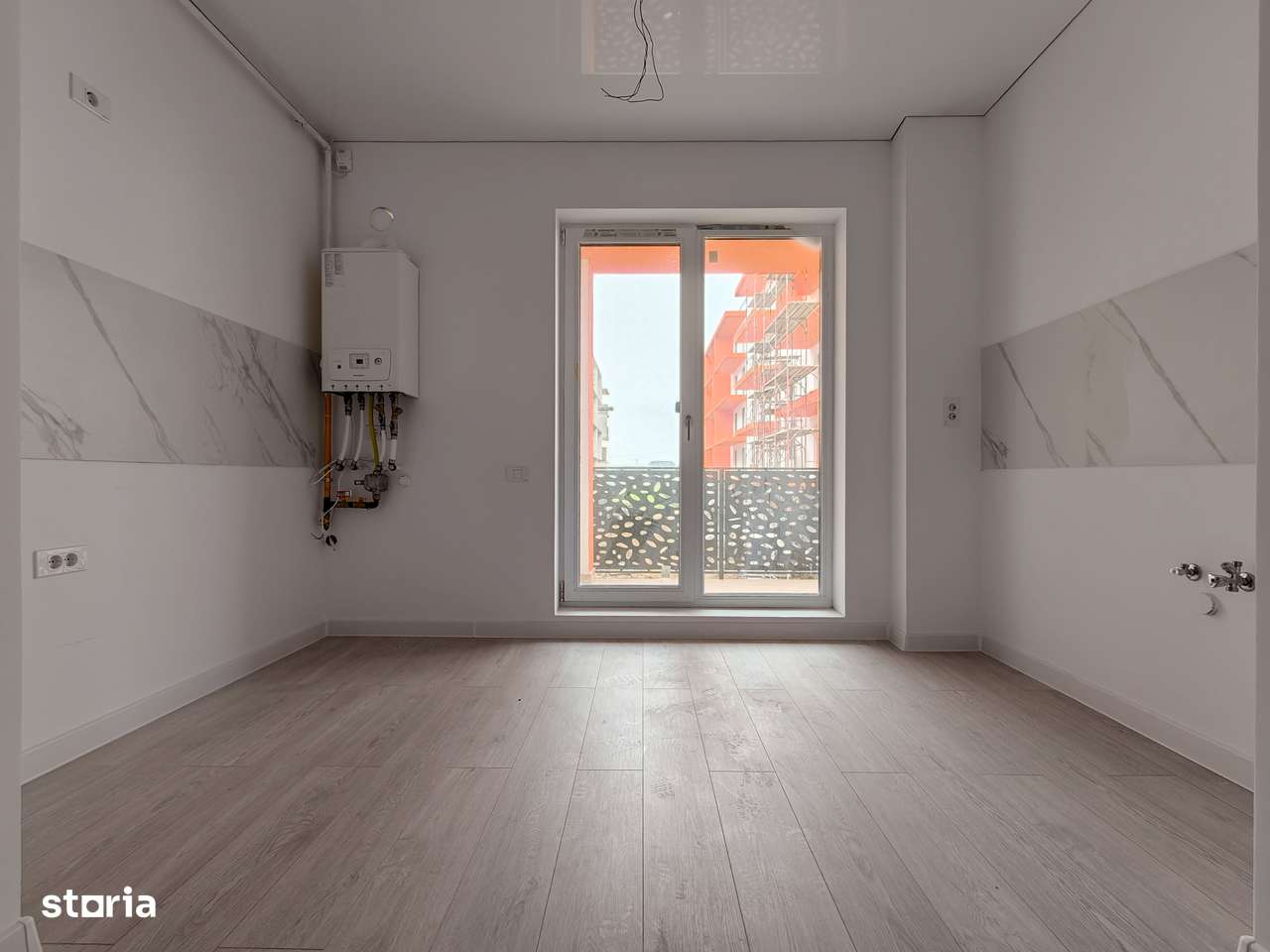 Studio 44mp premium luminos cu terasa si dormitor-incalzire pardoseala-1