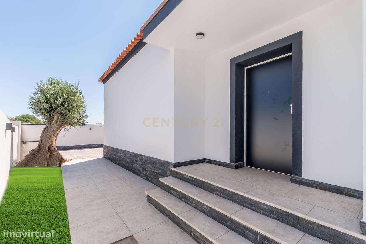 Moradia T3, Nova e Exclusiva: Campo, Mar e Piscina em Albufeira-10