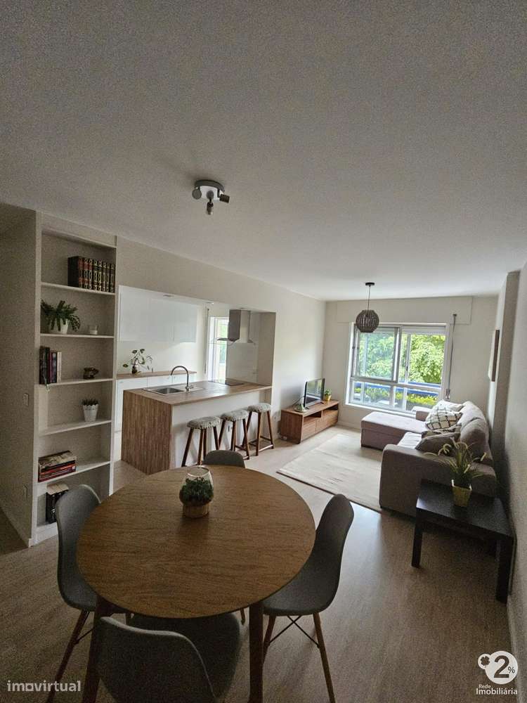 Apartamento T2 em São Mamede Infesta-7