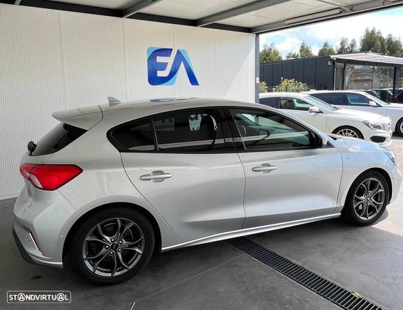 Ford Focus 1.5 EcoBoost S&S Aut. ST-LINE - 26