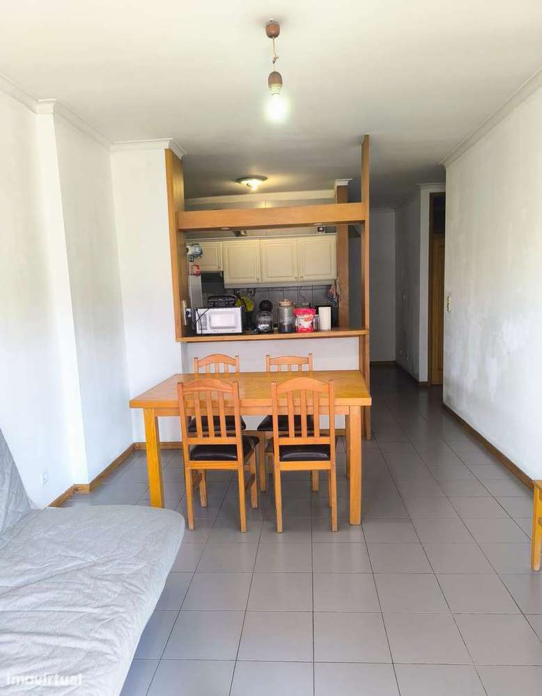 T1+1 mobilado c/ Varanda, próximo ao Shopping e Centro de Braga ! - Grande imagem: 4/8