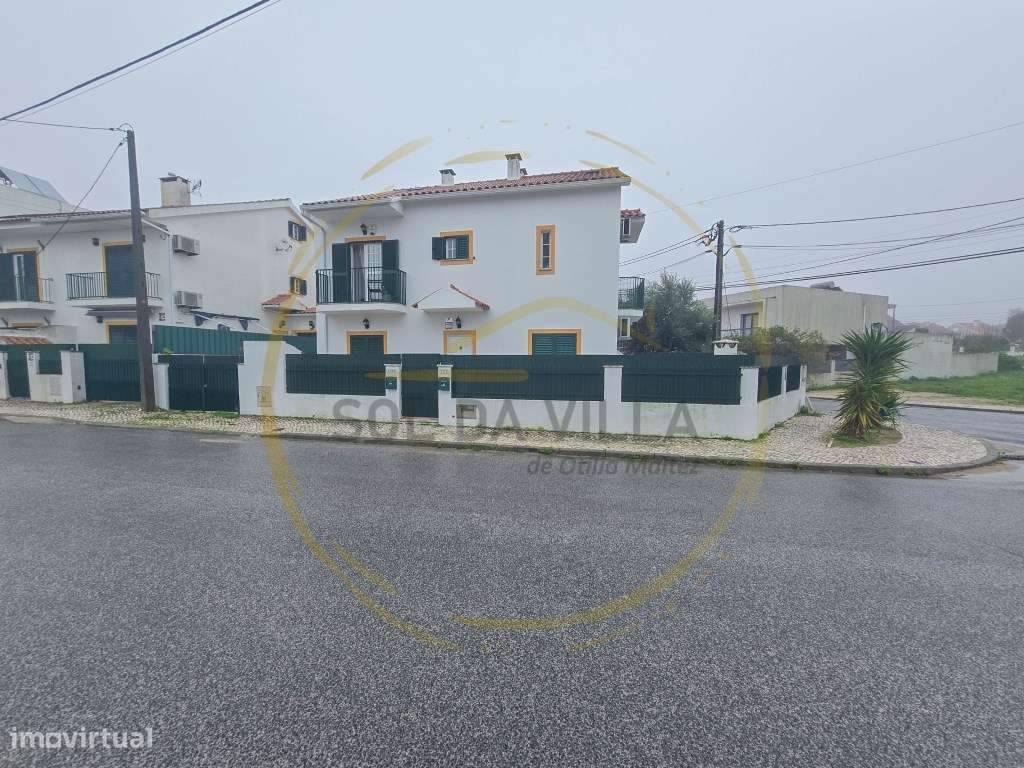 Moradia Geminada T3+2 com garagem - Quinta do Conde - 395.000€-21