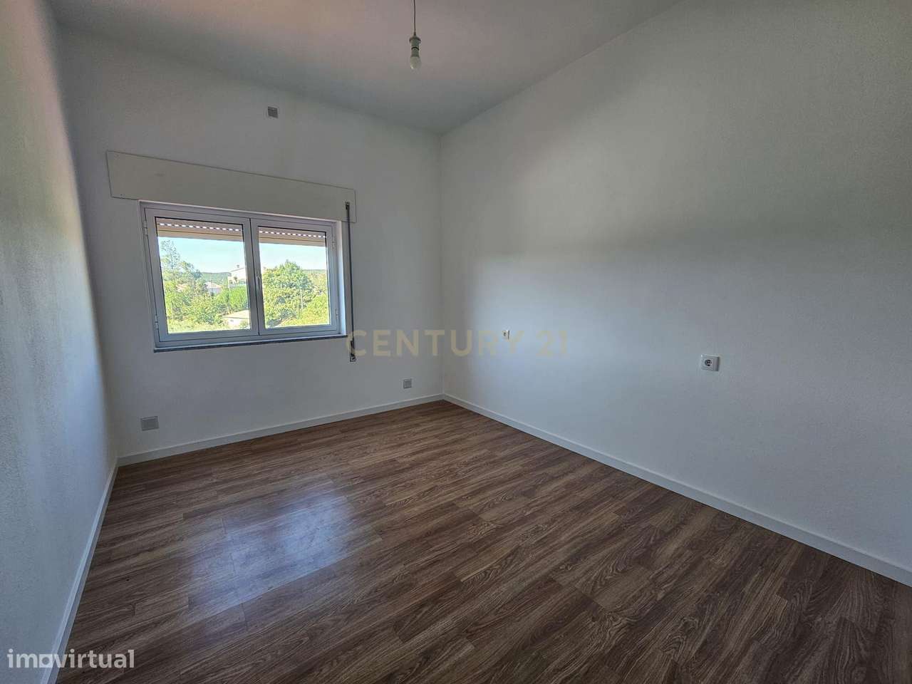 Andar moradia T3 em Viseu com garagem e terreno-6