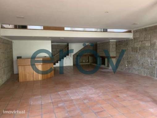 Moradia Unifamiliar com Piscina em Azurém, Guimarães – Próxima da Univ-19