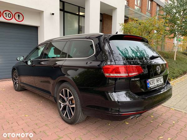 Volkswagen Passat Variant 2.0 TDI SCR DSG 4Motion Business - 3