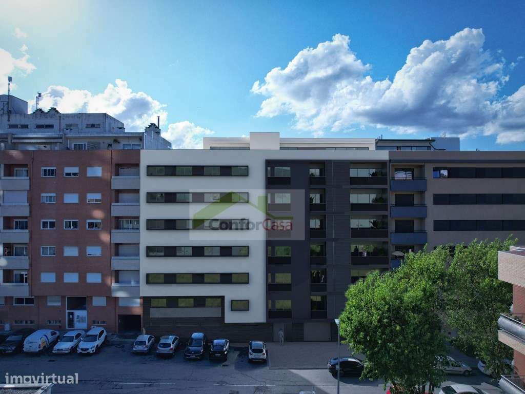 Apartamento T2 novo em excelente localização-16