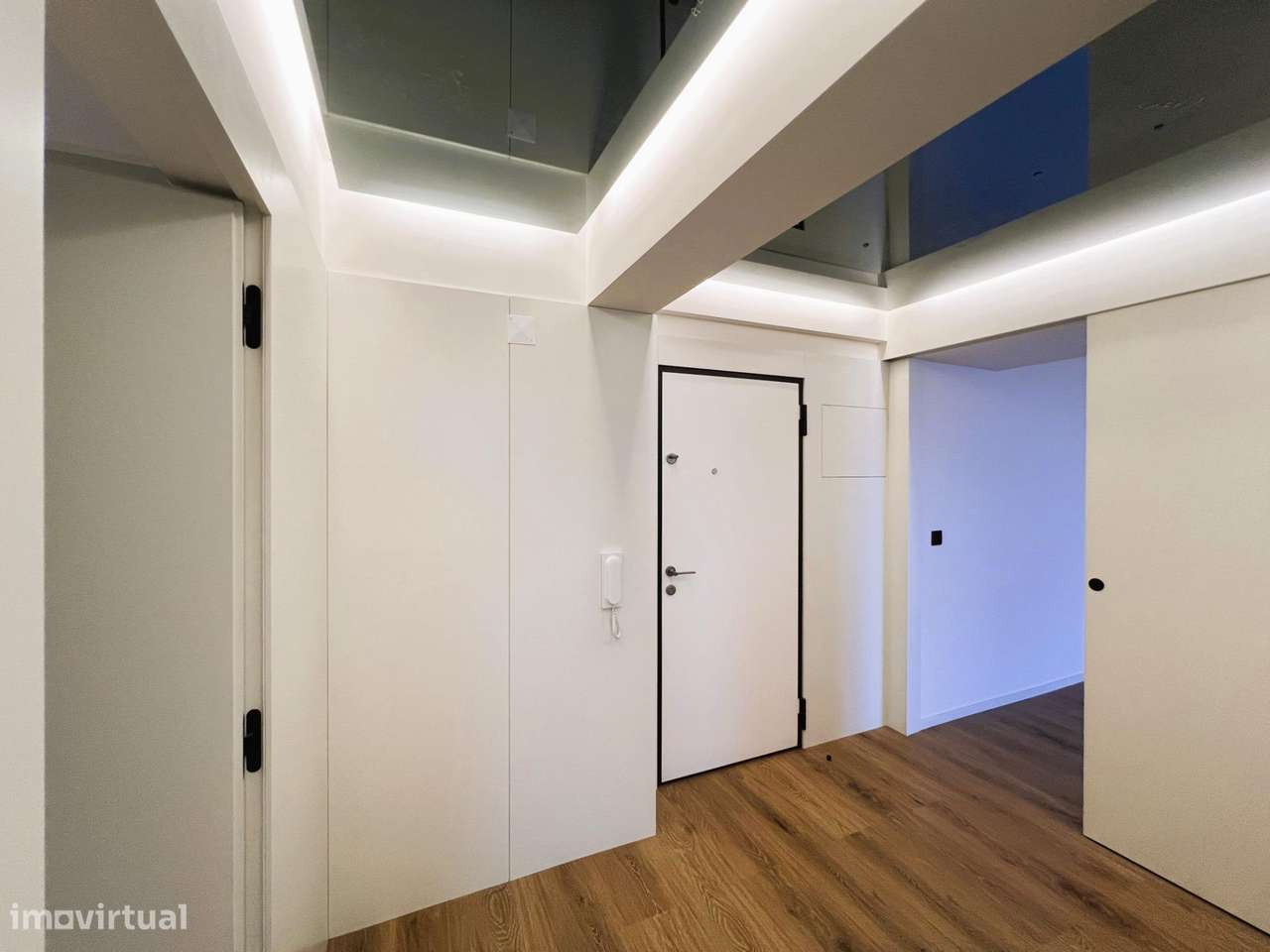 Apartamento T1 Frente Mar (próximo Estádio Varzim) - Grande imagem: 4/16