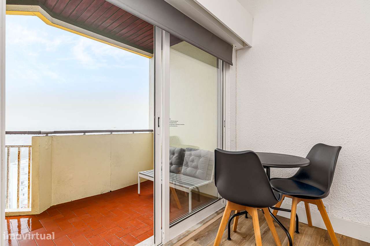 Estúdio T0 com licença AL - Cascais-11