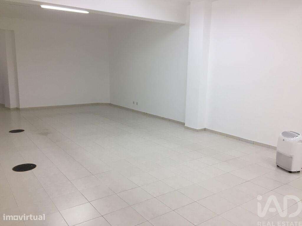 Loja / Estabelecimento Comercial T1 em Lagoa e Carvoeiro de 172,00 m2 - Grande imagem: 3/8