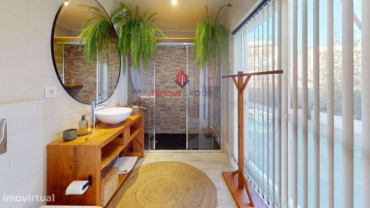 Prédio Histórico com Alojamento Local, Restauração e Espaço...-56