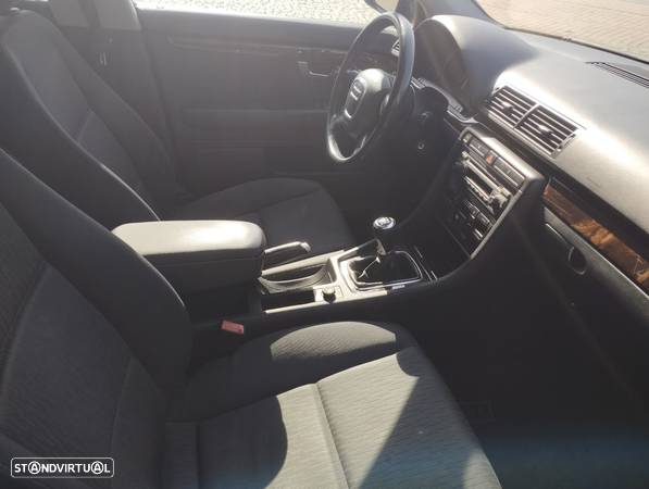Audi A4 Avant 2.0 TDI Exclusive - 15