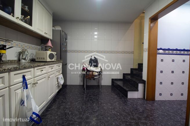 Moradia T3 com 3 pisos na Afurada c/ 3 suítes a 450m da DOURO MARINA-4