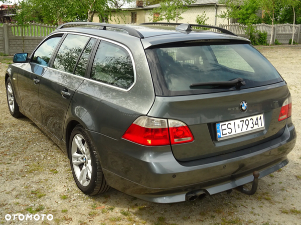 BMW E61 KAROSERIA TYŁ BŁOTNIK PRAWY LEWY ĆWIARTKA - 2