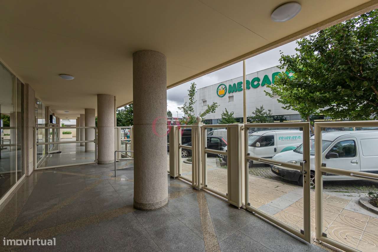 Para venda, apartamento T5 Rua Domingos Sequeira Porto, com varandas,-33