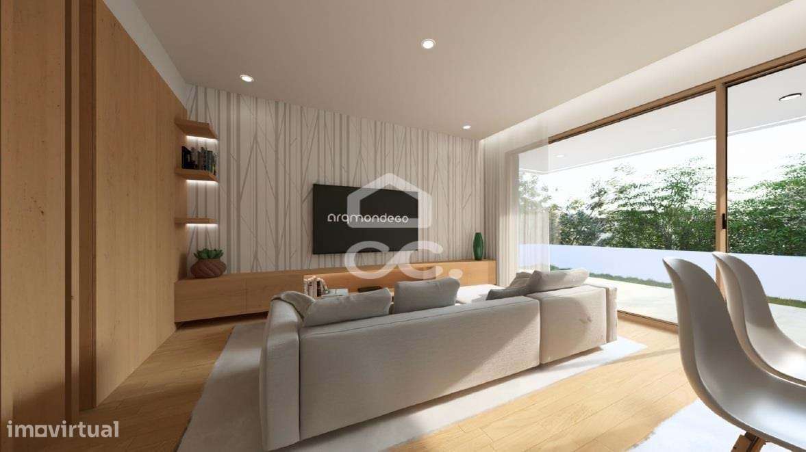 Moradia com projecto de arquitectura em Santa Clara-3