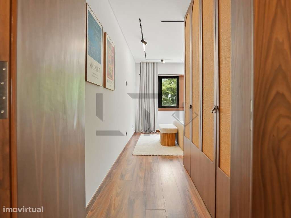 Apartamento T1 Totalmente Renovado com Acabamentos de Luxo, Varanda...-9