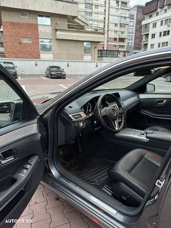 Mercedes-Benz E 220 BlueTEC 4MATIC - 9