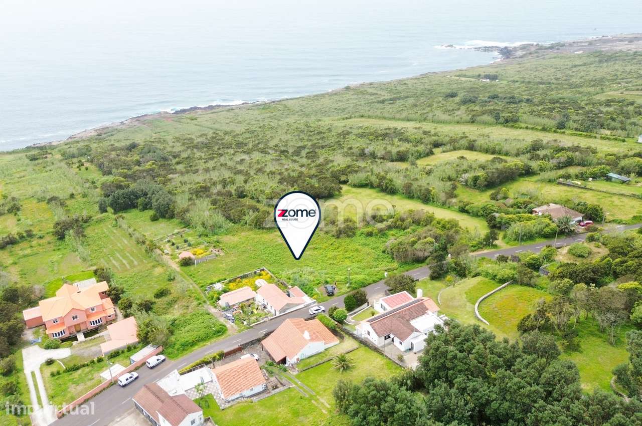 Terreno com 1331m2, no Capelo na Ilha do Faial - Grande imagem: 2/9