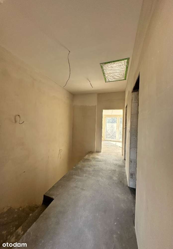 Segment | 5 pokoi | 2 Garderoby | 3 Łazienki | Ostatni lokal |-16