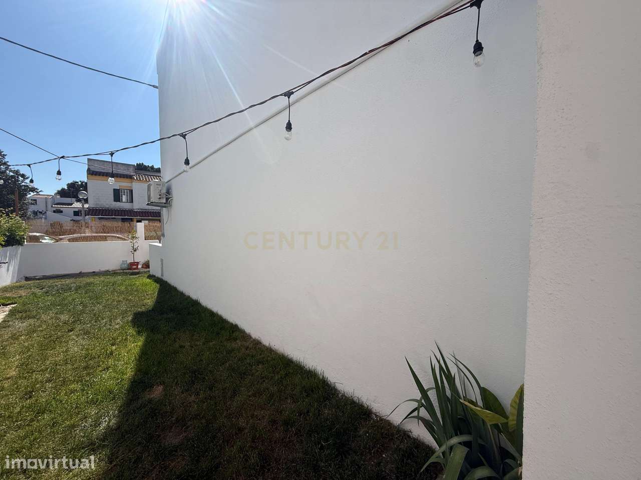 Moradia T4  em Vendas de Azeitão com jardim - Oportunidade-3