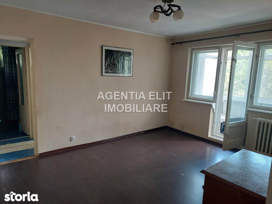 Apartament 3 camere, zona Varnav