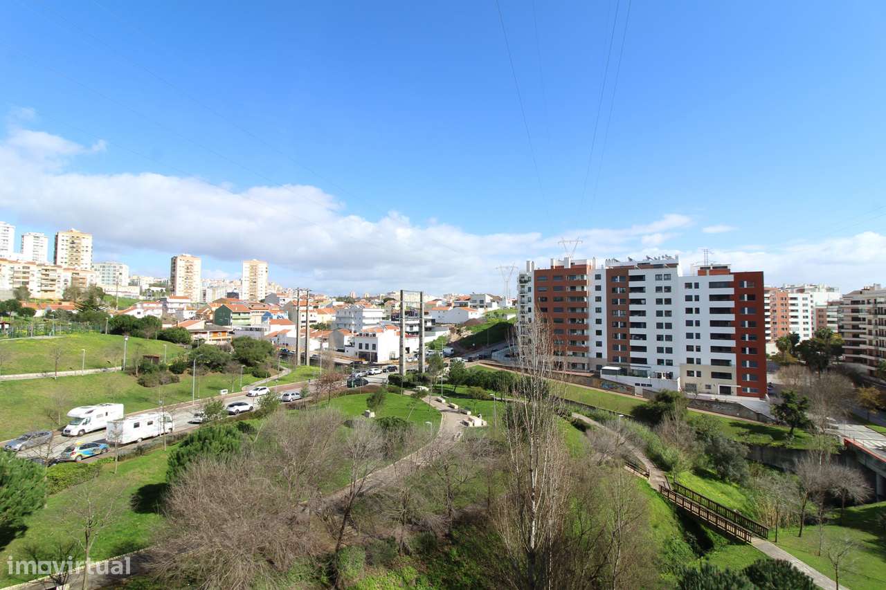 COLINAS DO CRUZEIRO -  T3 com 150 m² e 4 lugares de garagem!-14