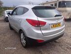 Dezmembrez Hyundai ix35 1 [2009 - 2013] Crossover 5-usi 2.0 CRDi MT 4WD (136 hp) - 4