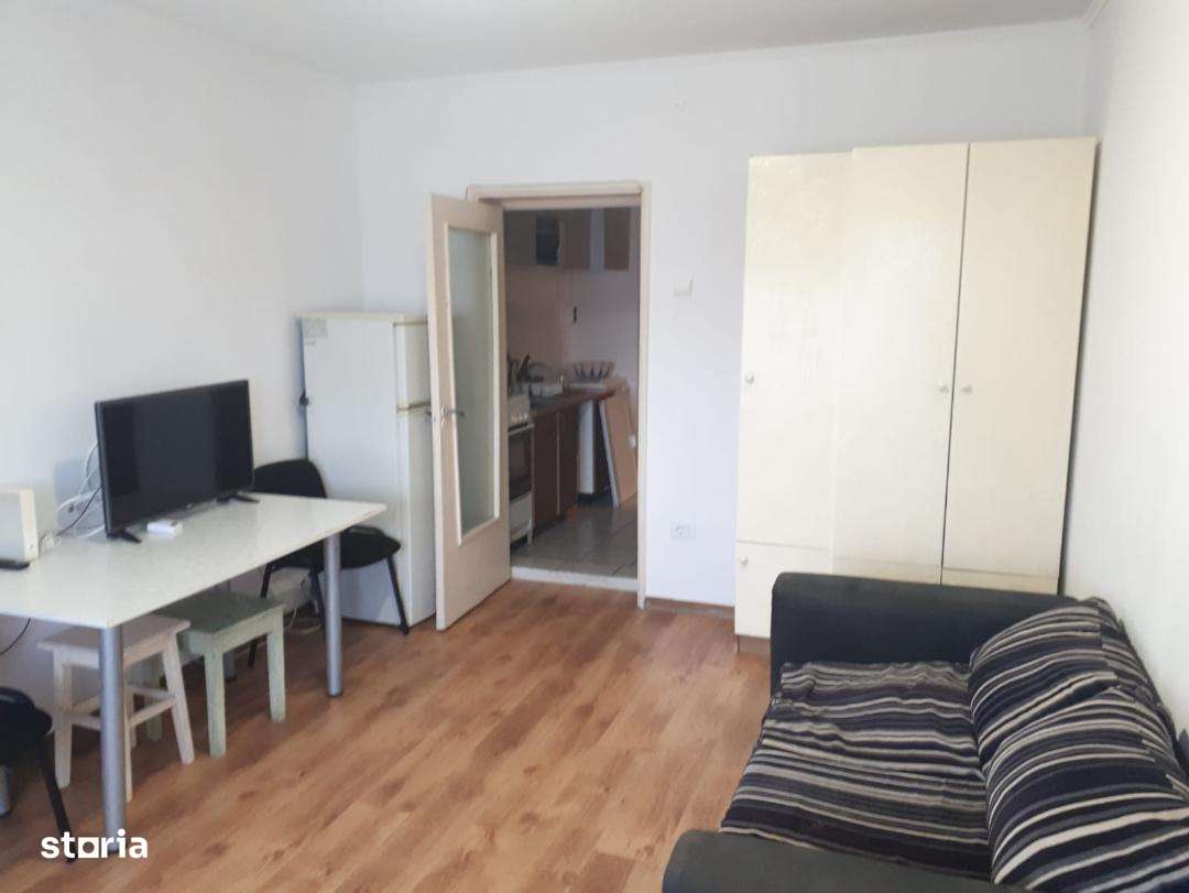 Garsoniera Tiglina1 et7/10 ,Mobiata si Utilata 800 lei - Imagine principală: 5/6