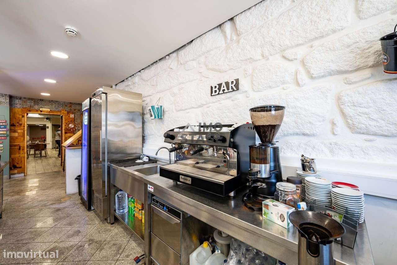 Oportunidade Única – Restaurante Totalmente Equipado e Pronto a Funcio-8