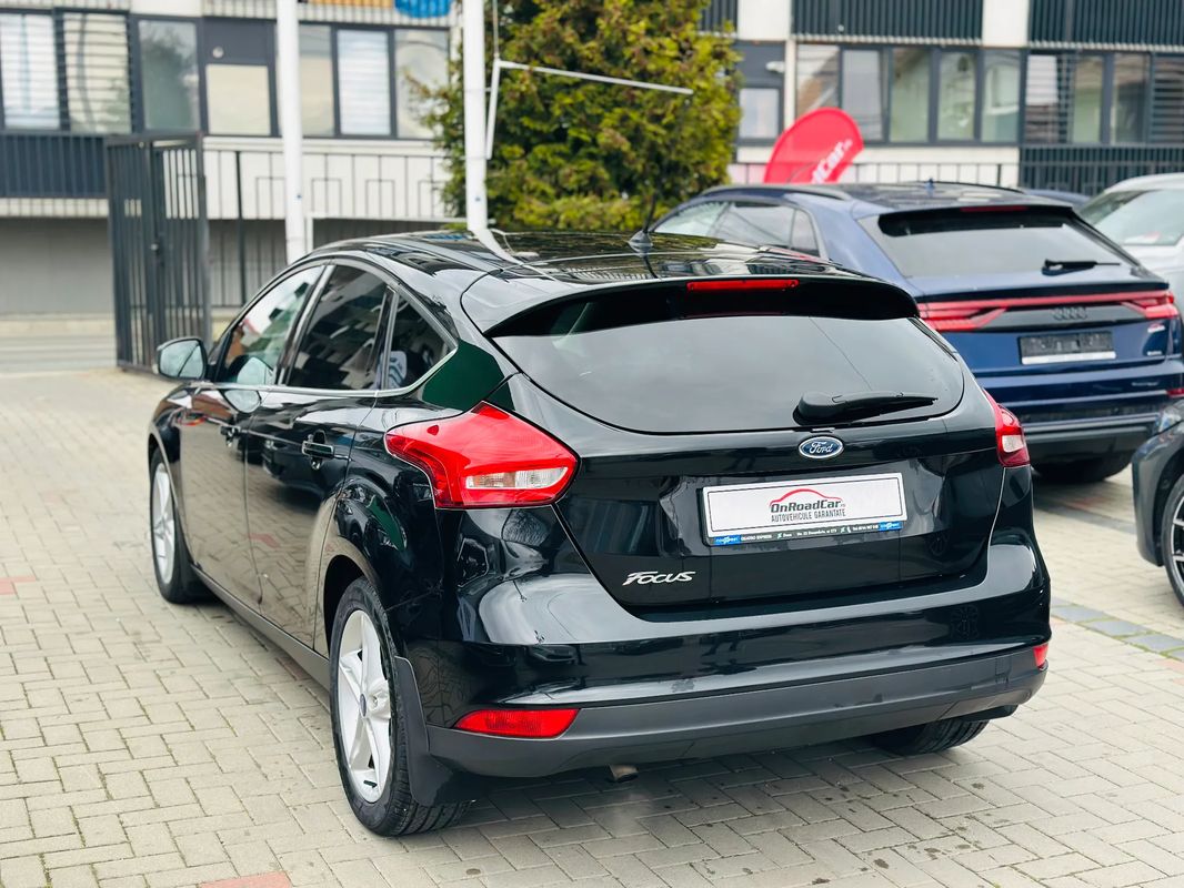 Ford Focus 1.0 EcoBoost Titanium - 4